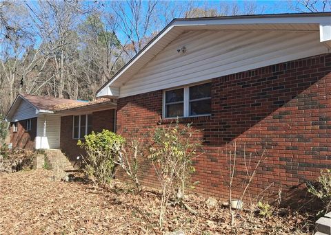 733 Chateau DR Silver Creek GA 30173