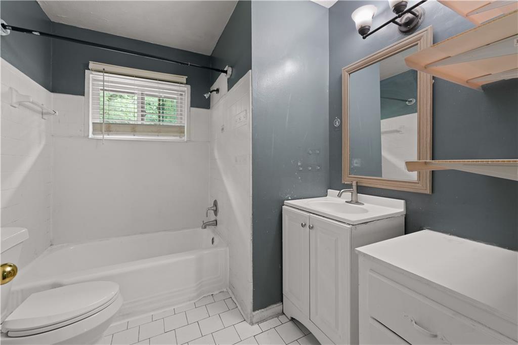 2823 Connally Drive, Atlanta, Georgia image 6