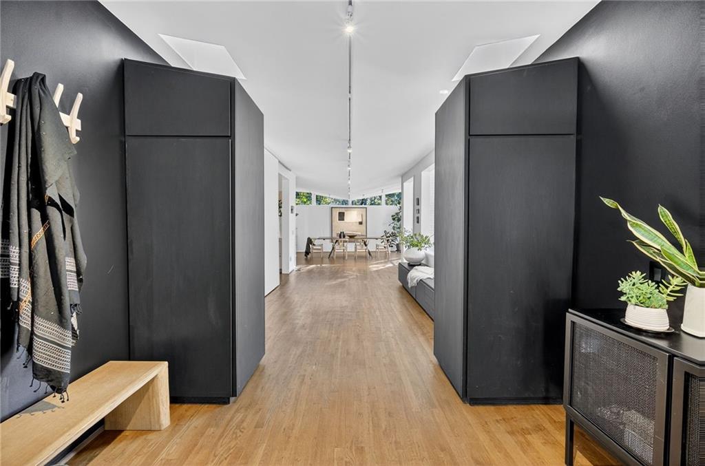 1196 Converse Drive NE