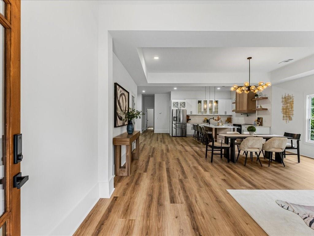 6515 Mountain Vista Court