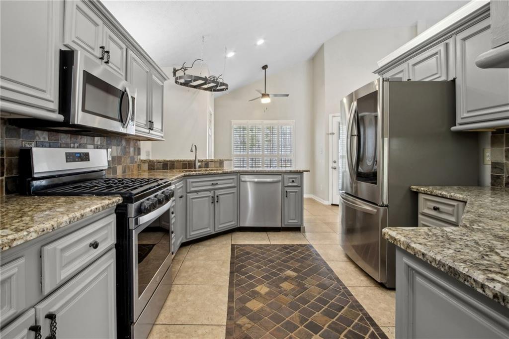 6604 Windbrook Way, Flowery Branch, Georgia image 18