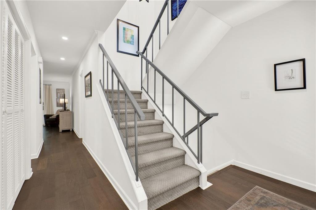 12 Ivy Ridge NE
