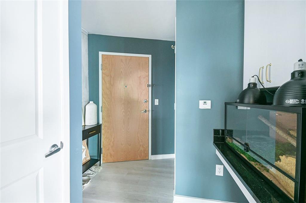 361 17th Street NW 2122