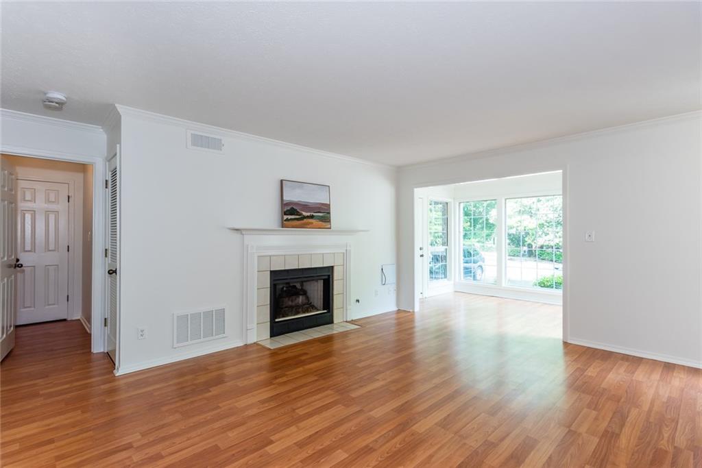 307 Berkeley Woods Drive, Duluth, Georgia image 5