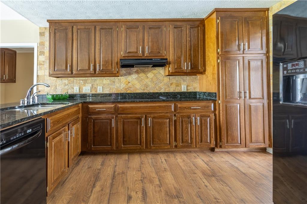 427 Picketts Lake Drive, Acworth, Georgia image 26