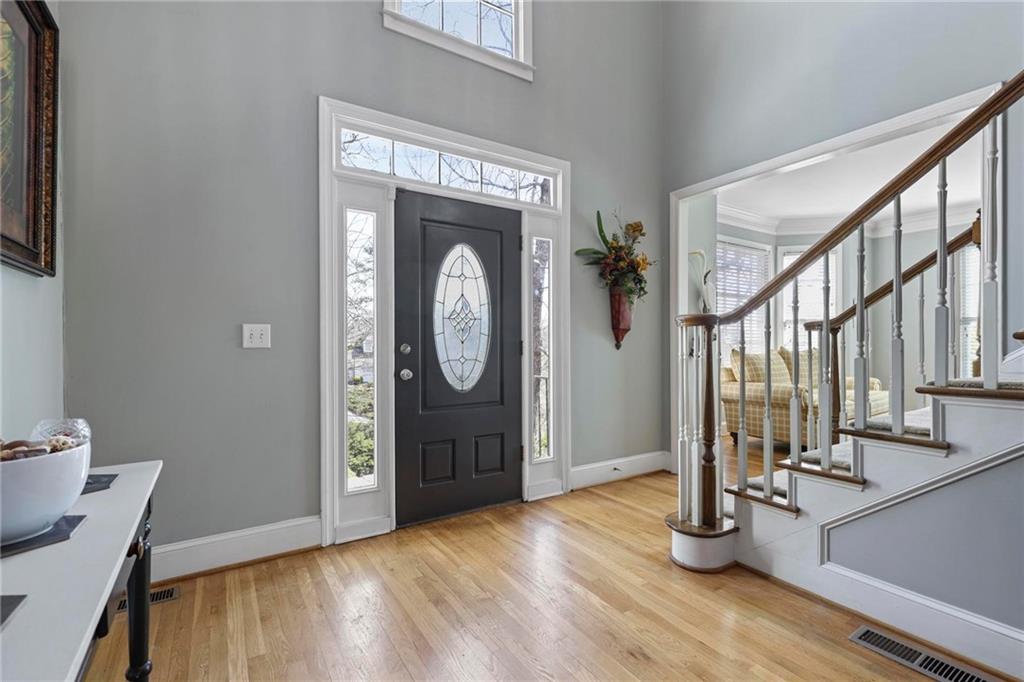 10660 Thatcher Way, Johns Creek, Georgia image 3