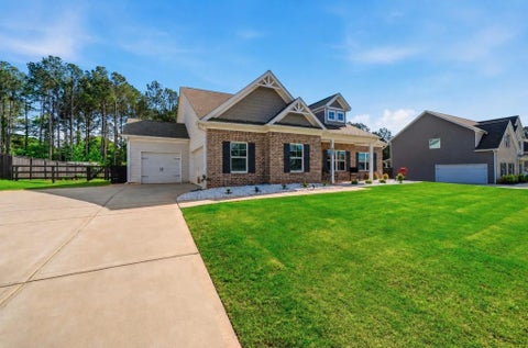 Homes For Sale - 1264 Pine View Trail<br/> Monroe, GA 30656