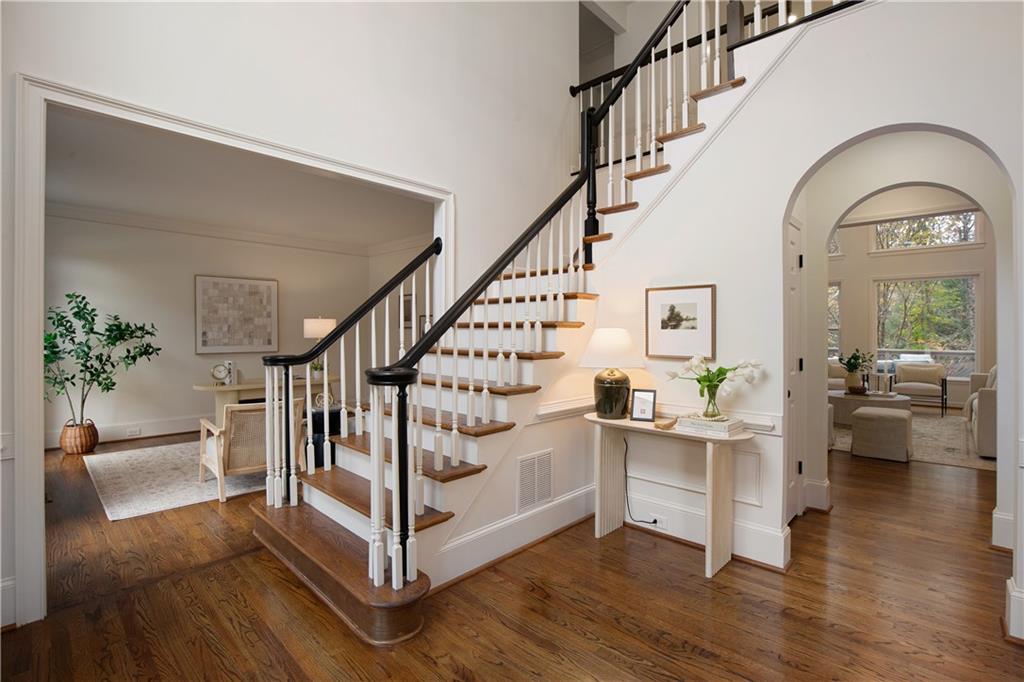 904 Stream Valley Trail