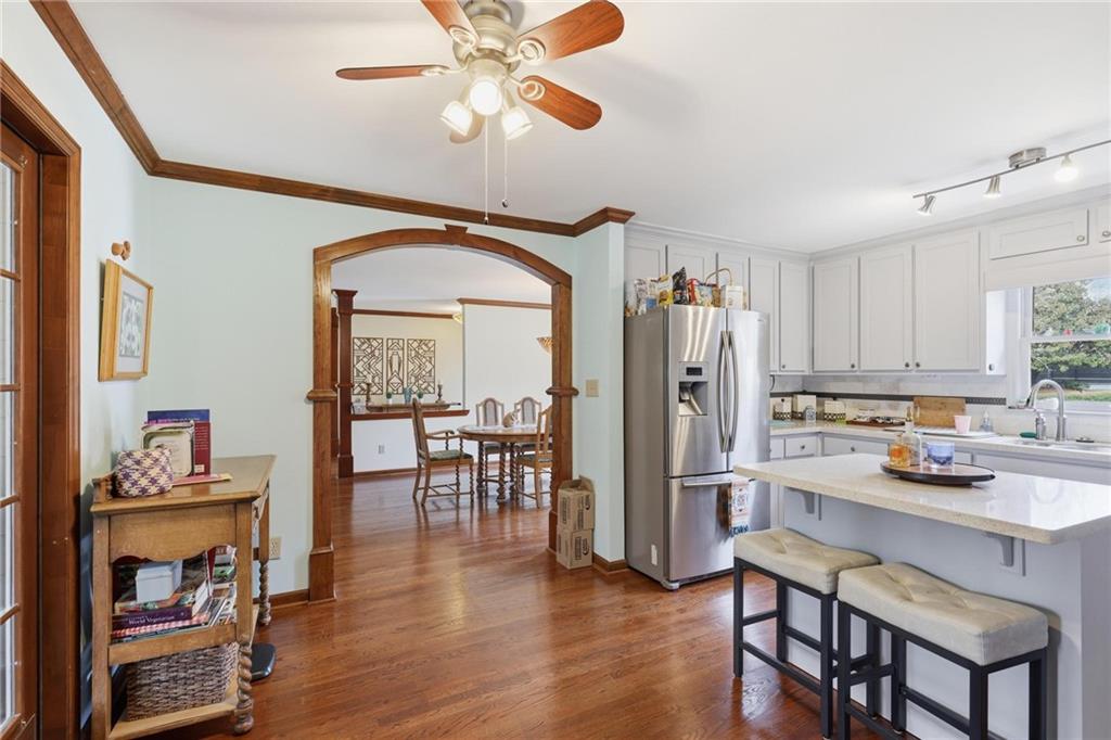 903 Chestnut Hill Road SW