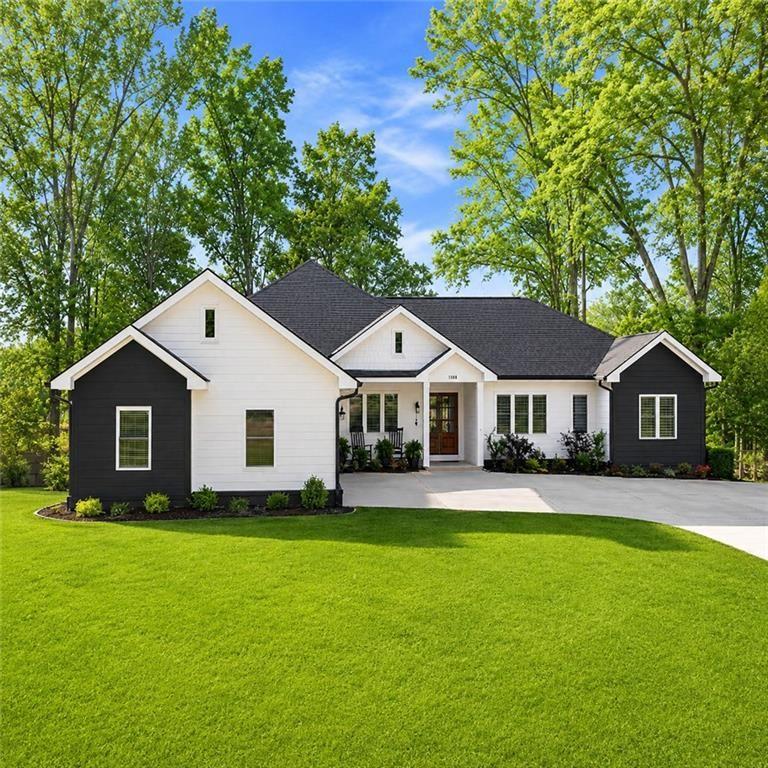 5384 Harris Circle