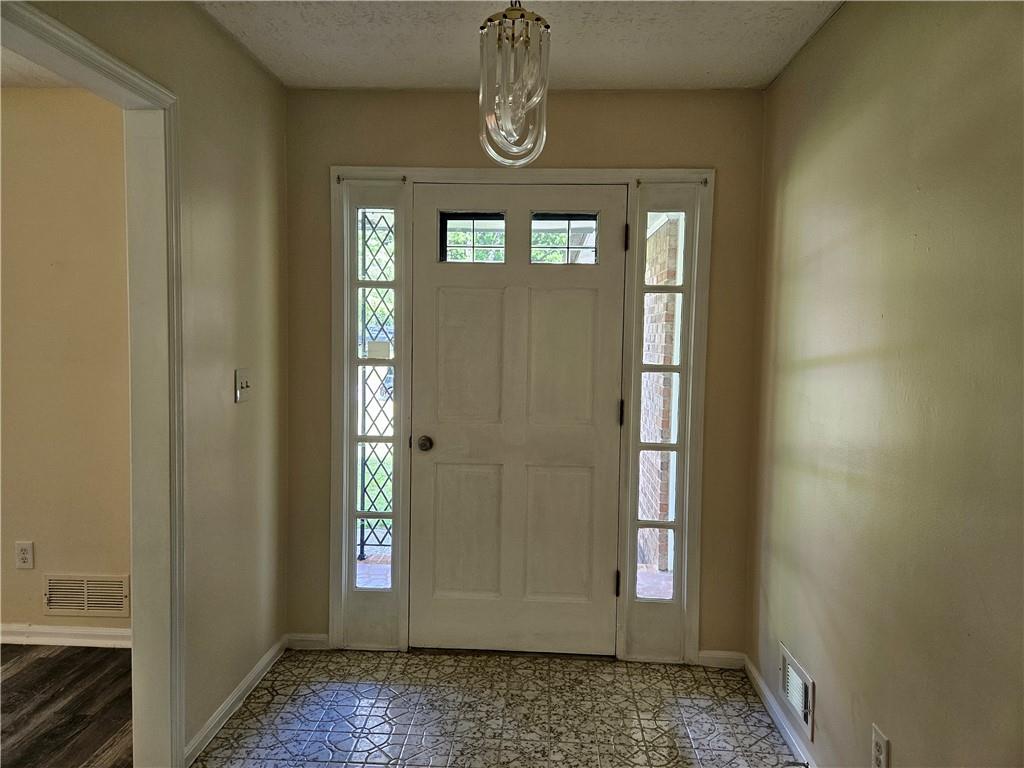 417 Ohern Court, Stone Mountain, Georgia image 3