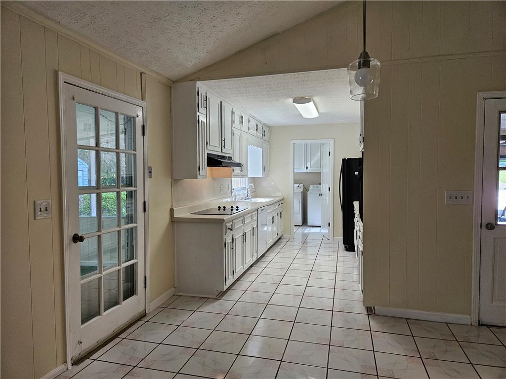 417 Ohern Court, Stone Mountain, Georgia image 7