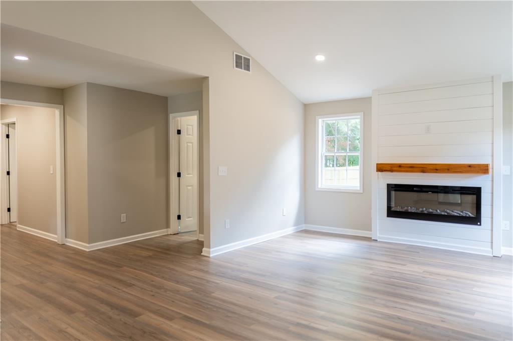 1377 Bobo Road
