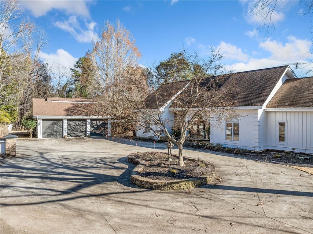 3721 Chattatee Pass Circle, Gainesville, Georgia image 9