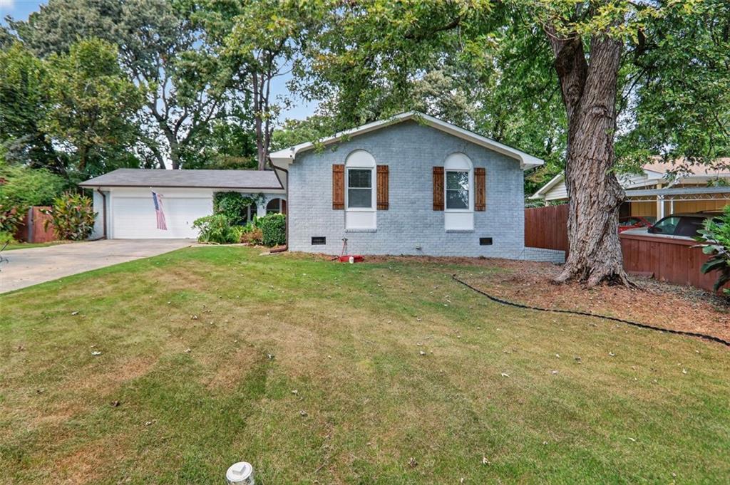 Welcome to this spectacular ONE-level ranch in the desirable Emerald North neighborhood featuring an attached 2-car garage conveniently located at kitchen level. This beautifully renovated home boasts 4 true bedrooms* plus a separate home office space complete with a built-in desk and shelving. Step outside to enjoy a lovely walk-out, level, fenced-in backyard, perfect for outdoor gatherings. The level driveway provides ample off-street parking for family and friends.
Inside, you'll find a gorgeous open floor plan that creates an inviting space for living and entertaining. The stunning kitchen seamlessly connects to the dining and large living areas, which feature elegant coffered ceilings. The kitchen is equipped with stainless steel appliances, beautiful granite countertops and backsplash, a range/oven with hood, a BOSCH dishwasher, a kitchen island, and plentiful updated cabinetry.
The primary suite offers a luxurious en-suite bath with an updated double vanity and a gleaming glass-enclosed shower. A second full bath is conveniently located in the hallway, providing easy access for guests and spacious secondary bedrooms.
Step outside to the stunning fenced-in backyard, where you can enjoy dining alfresco on the veranda, especially during the beautiful fall weather.
This wonderful home is available now and won't last long! Don't miss the opportunity to make it yours.