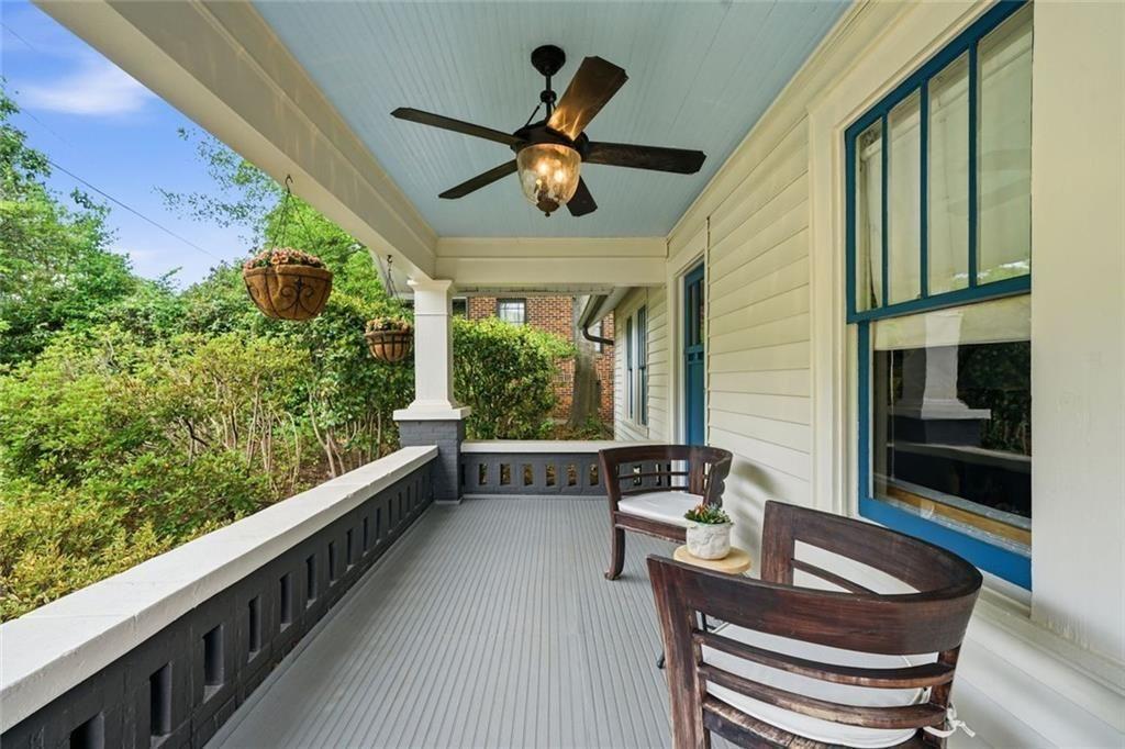 122 S Columbia Drive