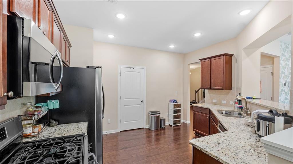 1155 Hampton Oaks Drive, Alpharetta, Georgia image 12