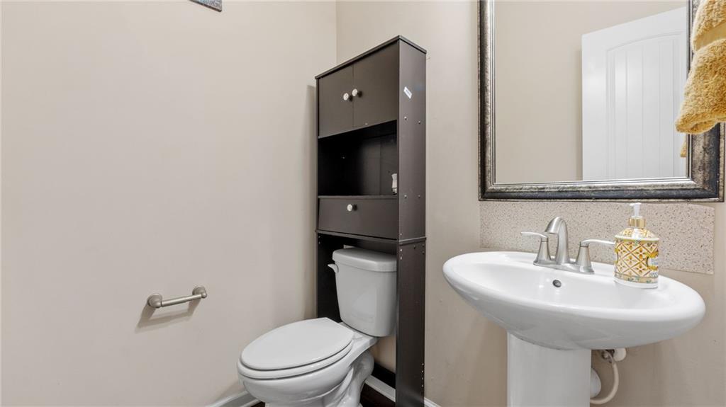 1155 Hampton Oaks Drive, Alpharetta, Georgia image 13