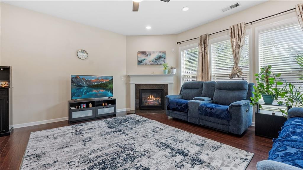 1155 Hampton oaks Drive