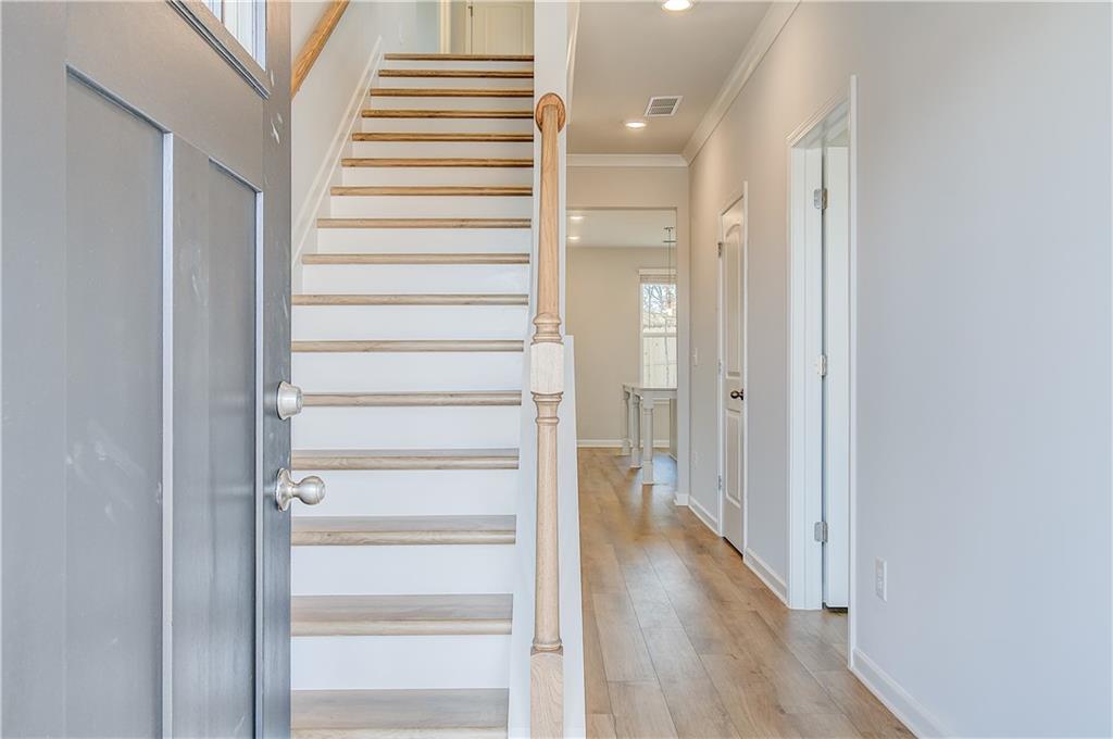 220 Chiswick Loop
