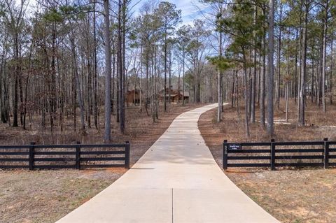 975 Blalock Lakes Drive Newnan GA 30263