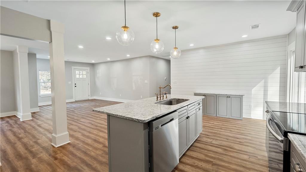 1384 Epworth Street SW