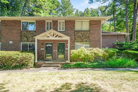Townhouse For Sale - 2412 Peachwood Circle #4<br/> Atlanta, GA 30345