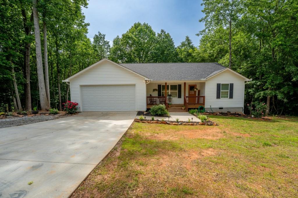 462 Day Star Lane, Mount Airy, Georgia image 1