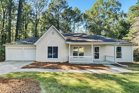 Homes For Sale - 170 W Forest Drive<br/> Covington, GA 30016