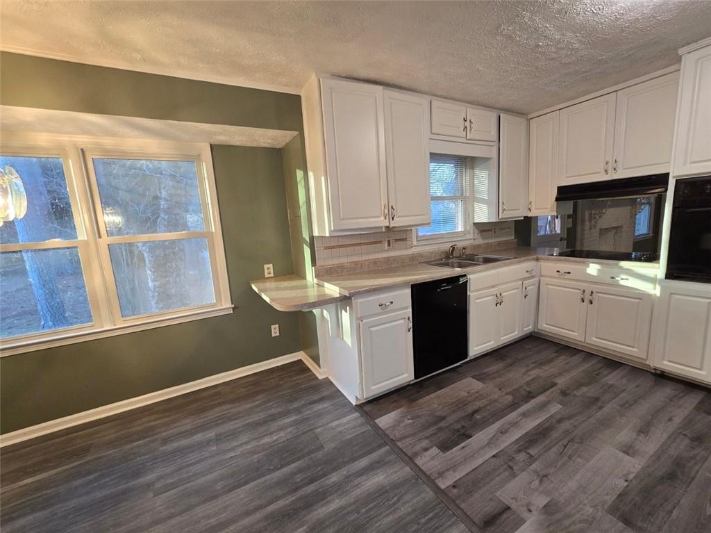 5737 Lorraine Drive, Stone Mountain, Georgia image 6