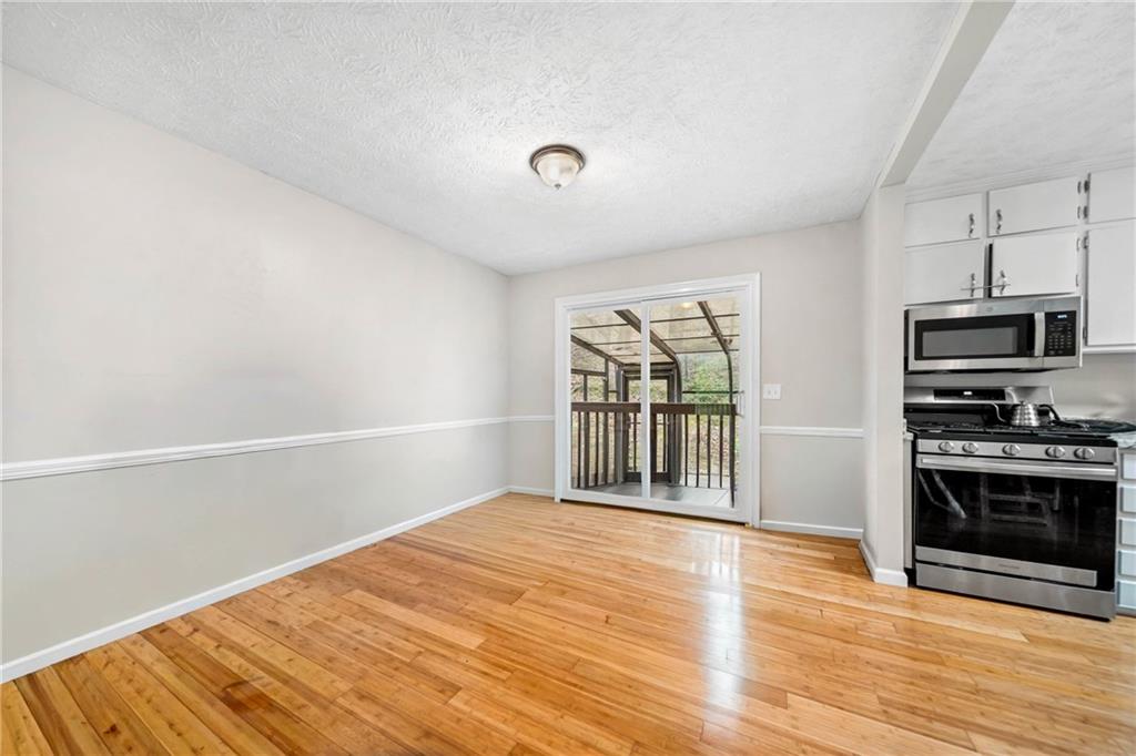 5121 Heather Road SE