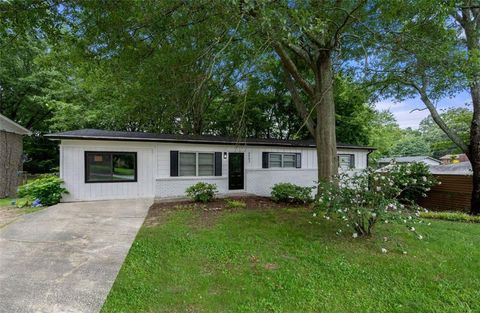 6402 KENSINGTON Court Austell GA 30106