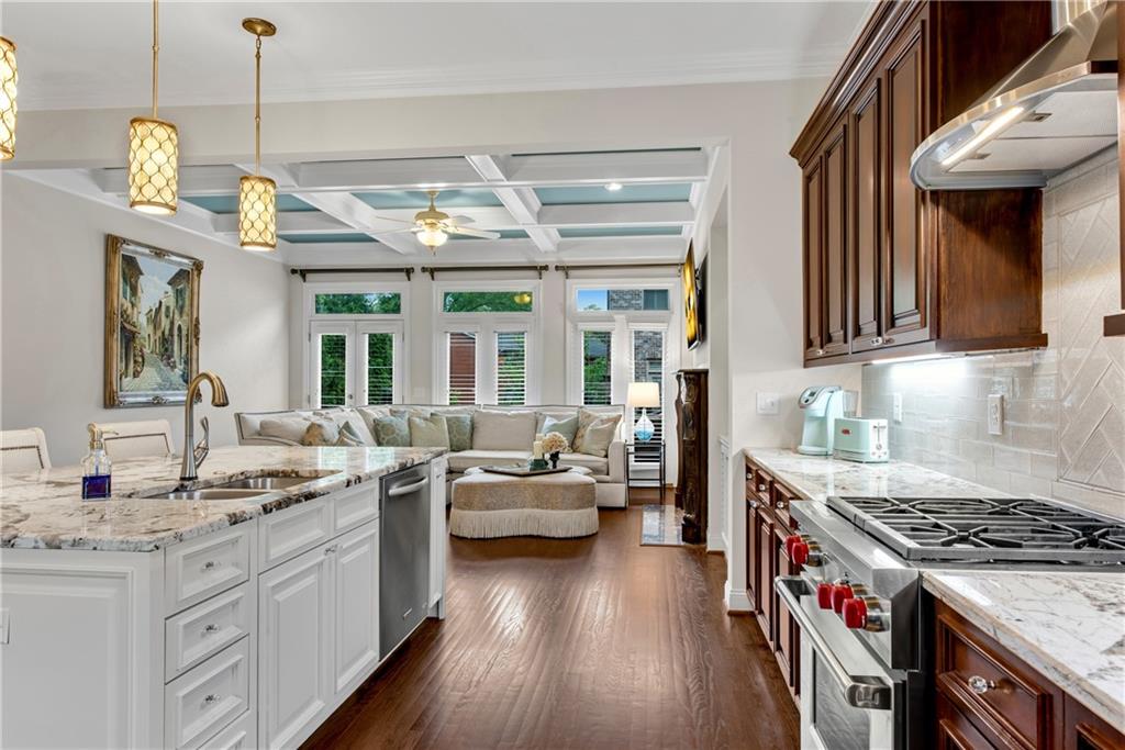 3663 Brookhaven Manor Crossing, Atlanta, Georgia image 3