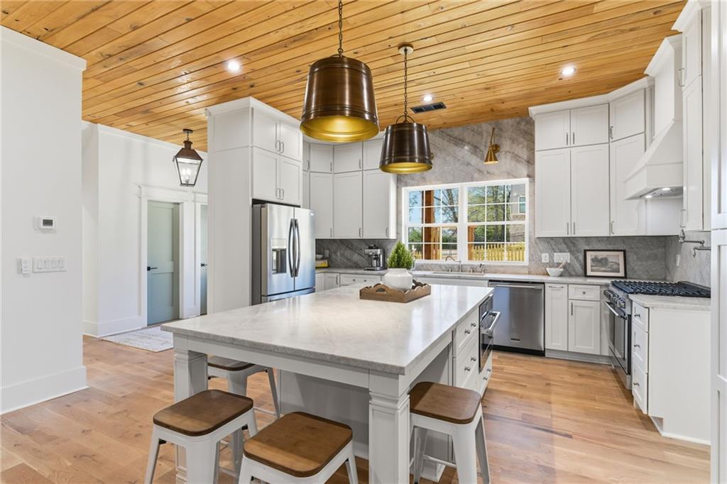 542 Sugar Hill Drive NW