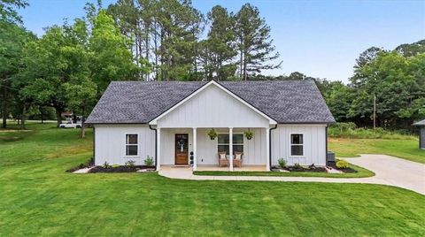 Homes For Sale - 91 Holly Road<br/> Bowdon, GA 30108