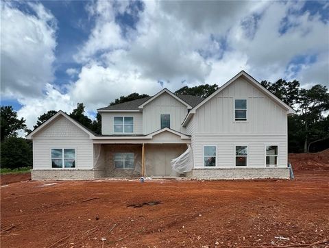 A home in Hoschton