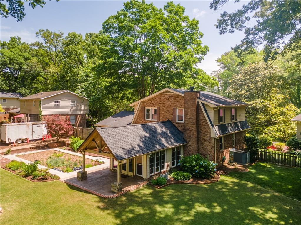 1652 Weymouth Court, Tucker, Georgia image 4