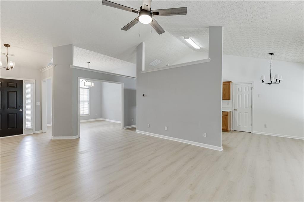 2175 Charleston Oak Circle, Lawrenceville, Georgia image 10