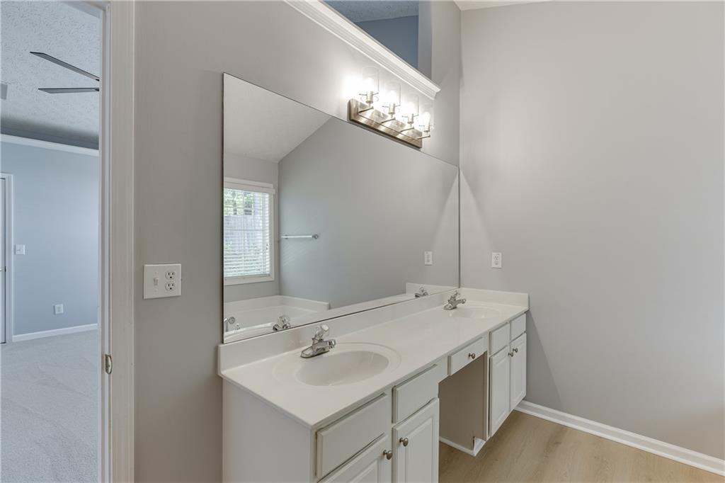 2175 Charleston Oak Circle, Lawrenceville, Georgia image 23