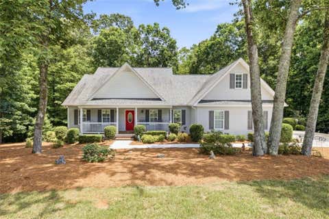 Homes For Sale - 215 Parkwood Place Circle<br/> Cornelia, GA 30531