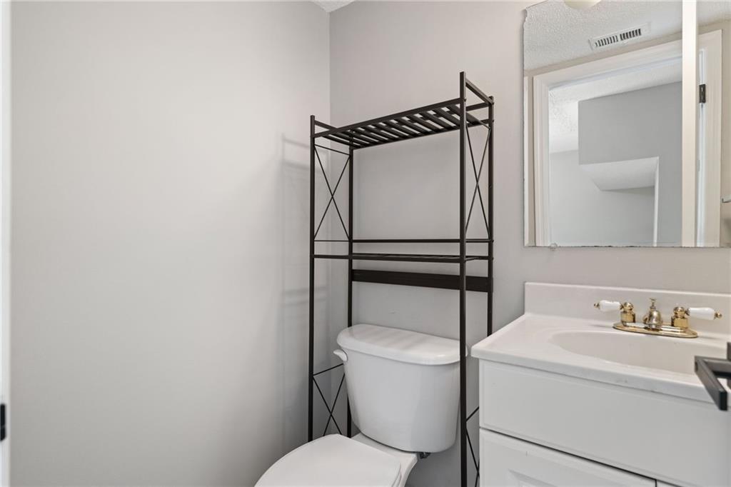 382 Leisure Court, Marietta, Georgia image 12