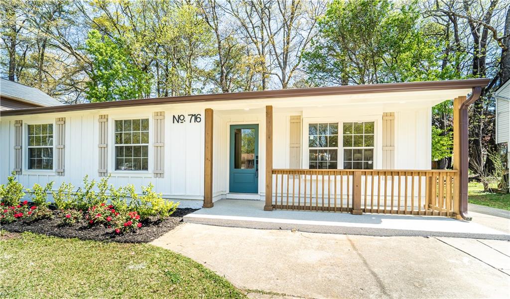 716 Sunfield Drive, Lilburn, Georgia image 2