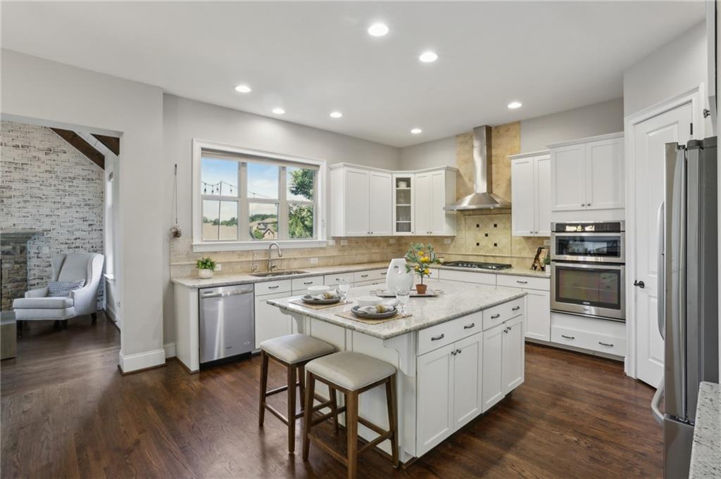 5935 Meyers Park