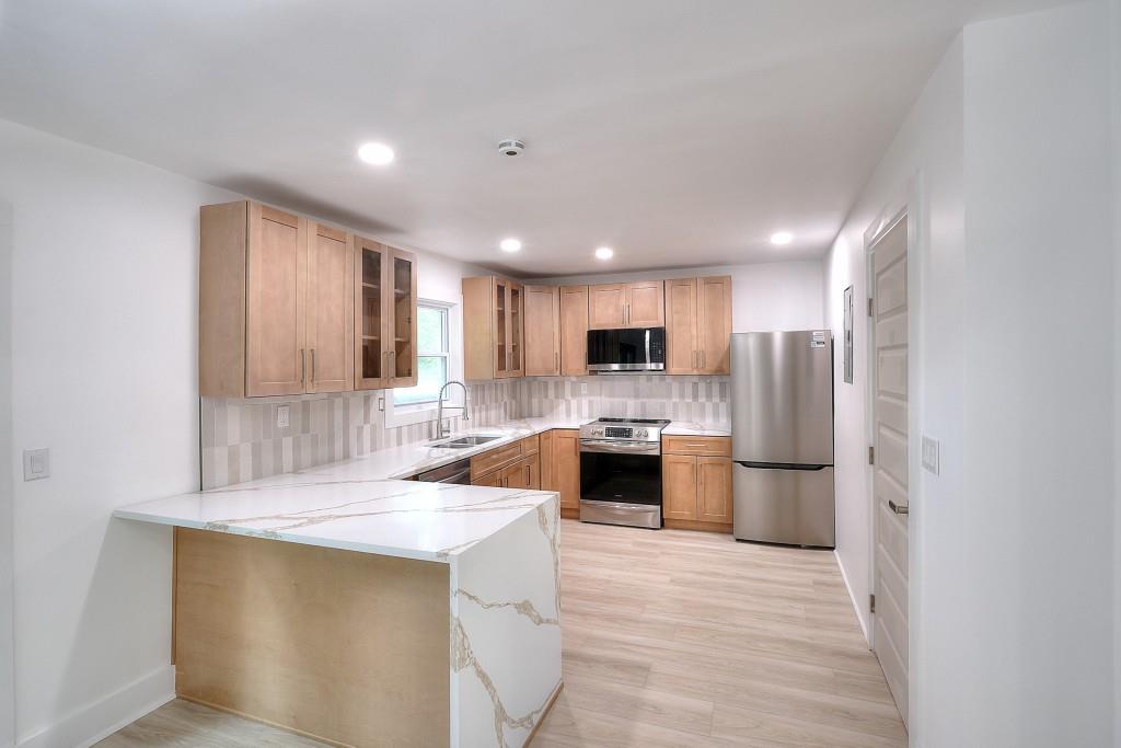 2094 Shamrock Drive, Decatur, Georgia image 3