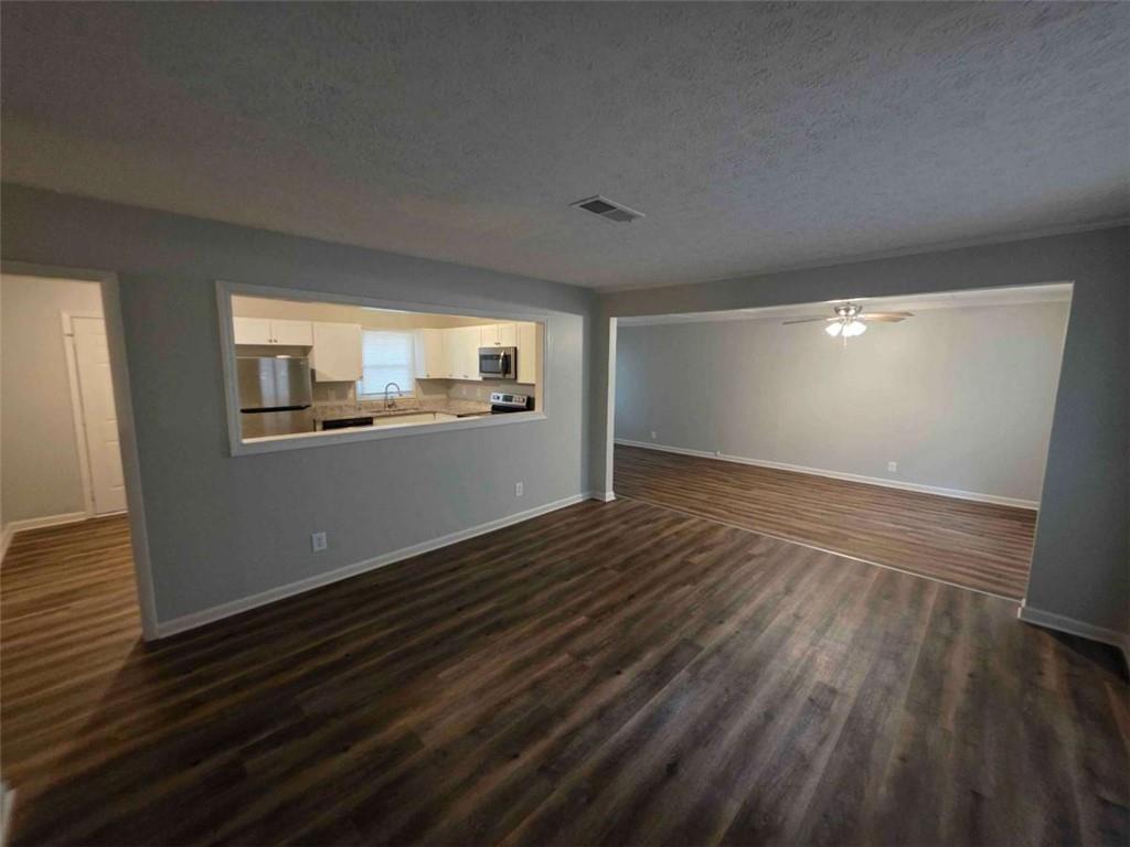 450 Glenwood Dr