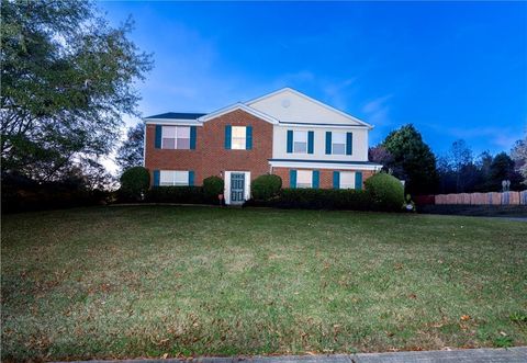 A home in Dacula