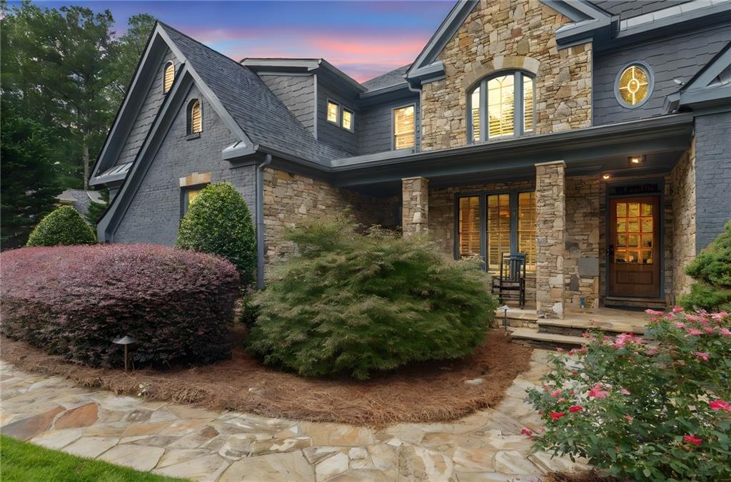 665 Old Mountain Road NW
