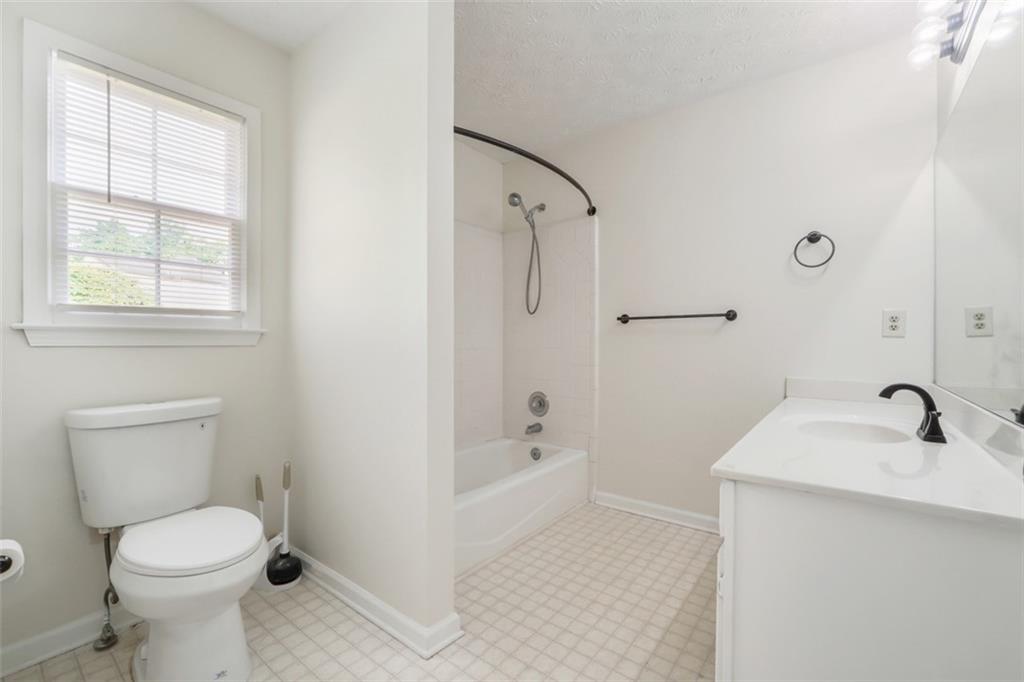 1624 Glenfield Drive, Lawrenceville, Georgia image 26