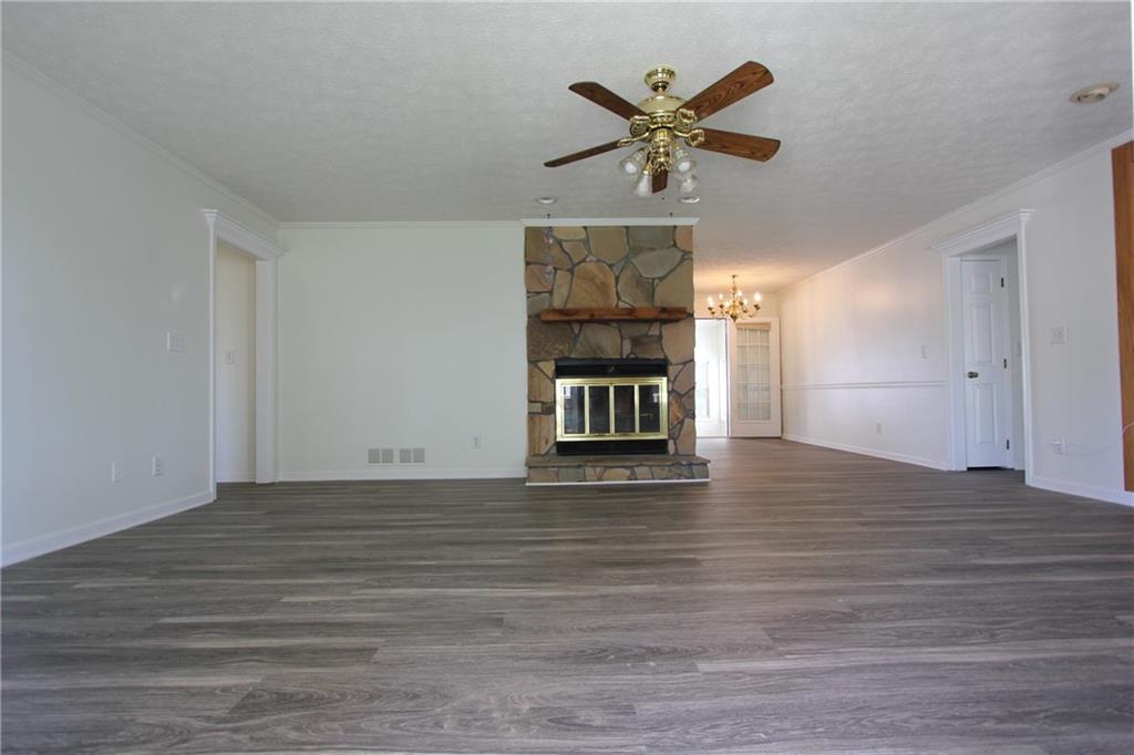 818 Springlake Road