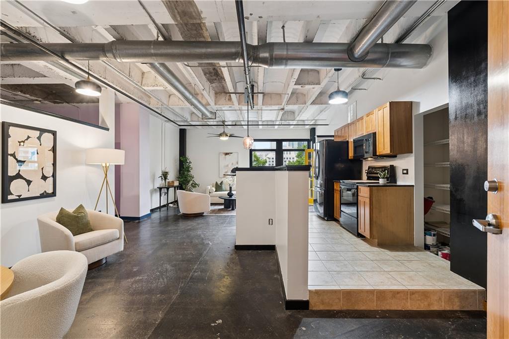 878 Peachtree Street NE 621